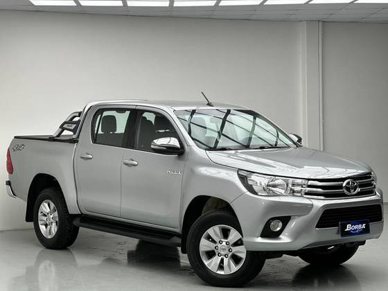 TOYOTA HILUX 2.8 SRV 4X4 CD 16V DIESEL 4P AUTOMÁTICO TOYOTA HILUX 2.8 SRV 4X4 CD 16V DIESEL 4P AUTOMÁTICO